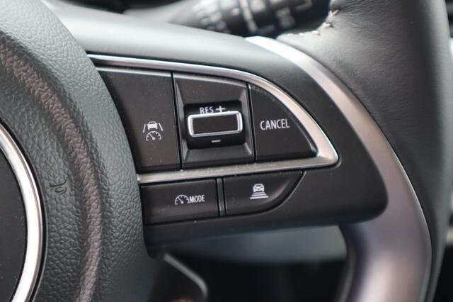 Suzuki SWIFT 1.2 Style Smart Hybrid AdaptiveCruise/Navi/Keyless