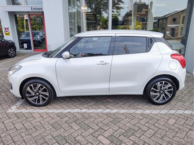 Suzuki SWIFT 1.2 STYLE SMART HYBRID AUTOMAAT Stoelverwarming | Keyless | Clima