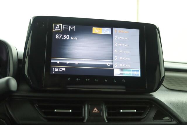 Suzuki SWIFT 1.2 Style Smart Hybrid | Climate control | Cruise control adaptive | Navigatie | Camera | Apple carplay, Android auto | Stoelverwarming |