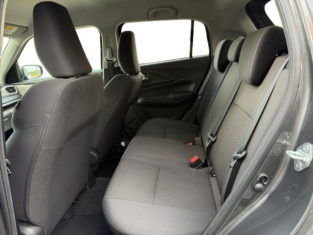 Suzuki SWIFT 1.2 Style Smart Hybrid | STOELVERWARMING | CAMERA | NAVI | APPLE CARPLAY/ANDROID AUTO | GARANTIE 2028