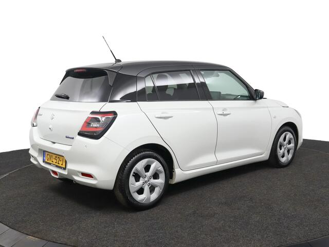 Suzuki SWIFT 1.2 Select Smart Hybrid | Apple CarPlay & Android Auto | Camera | Adaptieve Cruise Control | Stoelverwarming | Lichtmetalen velgen |