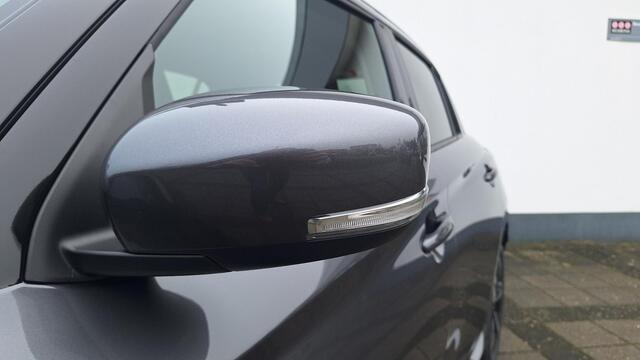 Suzuki SWIFT 1.2 Style Smart Hybrid