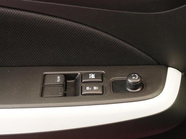 Suzuki SWIFT 1.2 Style Smart Hybrid