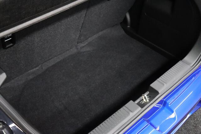 Suzuki SWIFT 1.2 Style Smart Hybrid | ¤ 4.600,- Demo voordeel! | Navigatie | Adaptive-cruise | Apple Carplay & Android Auto | Parkeerhulp | Camera | Keyless | Dodehoekdetectie