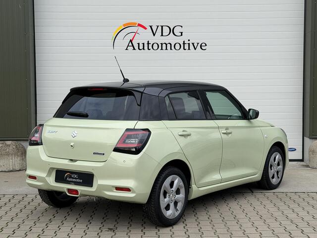 Suzuki SWIFT 1.2 Select Smart Hybrid / Navi / Camera / Adaptive Cruise / Keyless / Stoelverwarming / Carplay