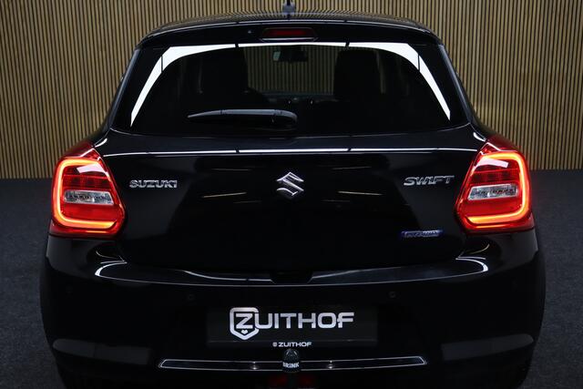 Suzuki SWIFT 1.2 Style Smart Hybrid | Adaptive-cruise | Afneembare Trekhaak | Camera | Clima | Apple Carplay & Android Auto | Navigatie | Parkeerhulp | Keyless | Dodehoekdetectie