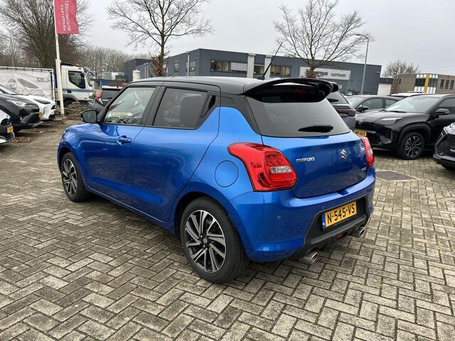 Suzuki SWIFT 1.2 Style Smart Hybrid RIJKLAAR | Navigatie | Climate Control | Cruise Control | Camera | Dubbele Uitlaat
