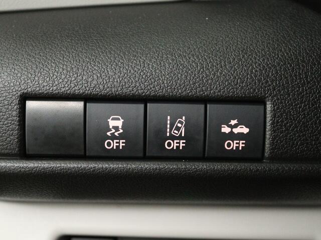 Suzuki SWIFT 1.2 Style Smart Hybrid | Automaat | Apple Carplay / Android Auto (Navigatie) | Cruise control | Climate control | Navigatie | Keyless entry