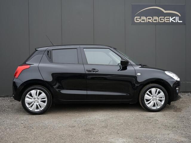 Suzuki SWIFT 1.2 Select 16'' LM velgen / Navi / Camera / Airco / All weather / Privacy glass