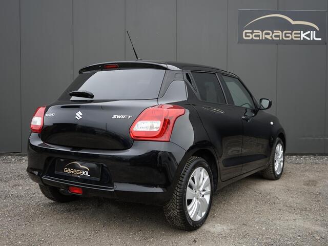 Suzuki SWIFT 1.2 Select 16'' LM velgen / Navi / Camera / Airco / All weather / Privacy glass