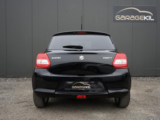 Suzuki SWIFT 1.2 Select 16'' LM velgen / Navi / Camera / Airco / All weather / Privacy glass
