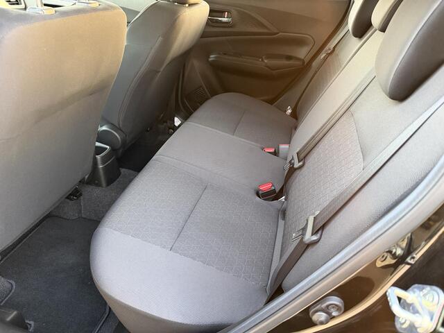 Suzuki SWIFT 1.2 Style Smart Hybrid / Navi / Camera / Clima / Adaptive Cruise / Keyless / Stoelverwarming / Carplay