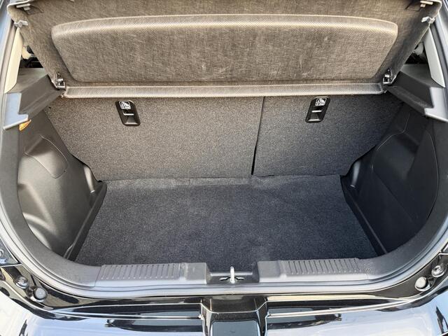 Suzuki SWIFT 1.2 Style Smart Hybrid / Navi / Camera / Clima / Adaptive Cruise / Keyless / Stoelverwarming / Carplay