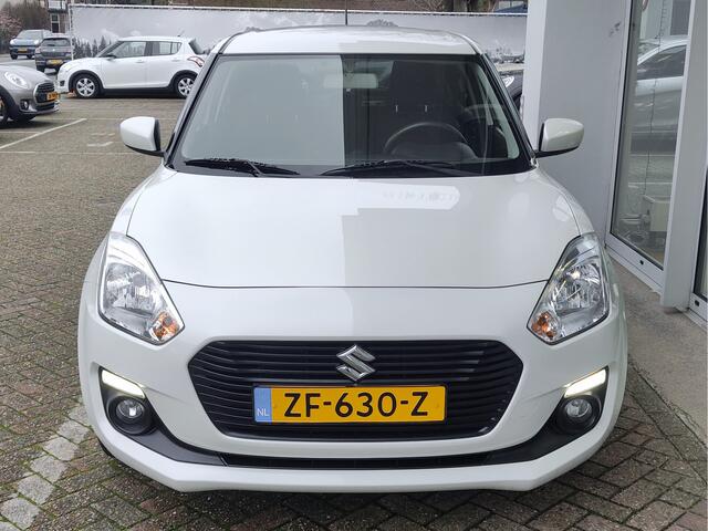 Suzuki SWIFT 1.2 SELECT AUTOMAAT Navigatie | Camera | All Seasonbanden