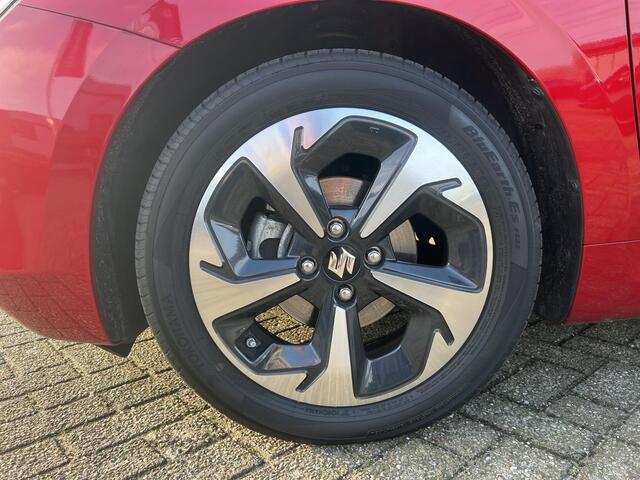 Suzuki SWIFT 1.2 Style Smart Hybrid Automaat | Lage KM-stand | Apple Carplay & Android Auto | Climate Control | Elek. Buitenspiegels