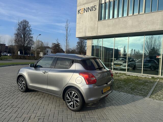 Suzuki SWIFT 1.2 Style Smart Hybr