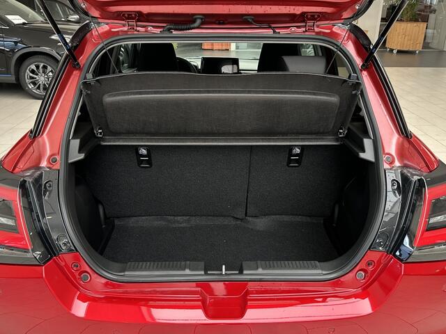 Suzuki SWIFT 1.2 Style SmartHybide [ CARPLAY | CLIMA | ADAPTIEVE CRUISE I CAM