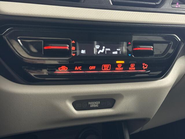 Suzuki SWIFT 1.2 Select Smart Hybrid Automaat | Navigatie | Adaptieve Cruise Control | Parkeercamera