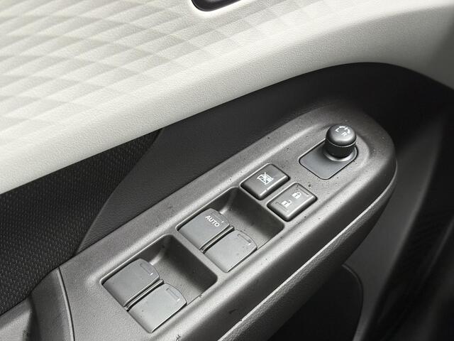 Suzuki SWIFT 1.2 Comfort Smart Hybrid **NIEUWE AUTO/ DIRECT LEVERBAAR**