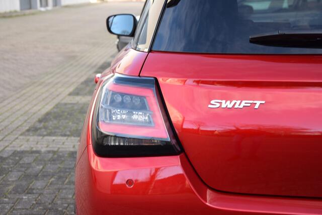 Suzuki SWIFT 1.2 Select Smart Hybrid | "Small Car of the Year'' | 10 jaar garantie of 200.000 KM!! | Apple carplay/android |