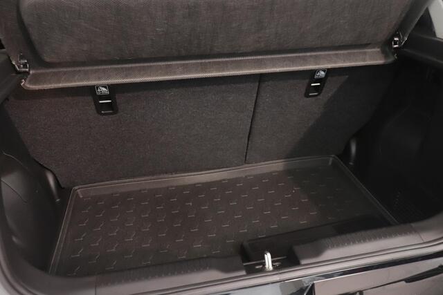 Suzuki SWIFT 1.0 Stijl Smart Hybrid | Camera | Adaptieve cruise control | Stoelverwarming | Navigatie | LED verlichting | Climate control |