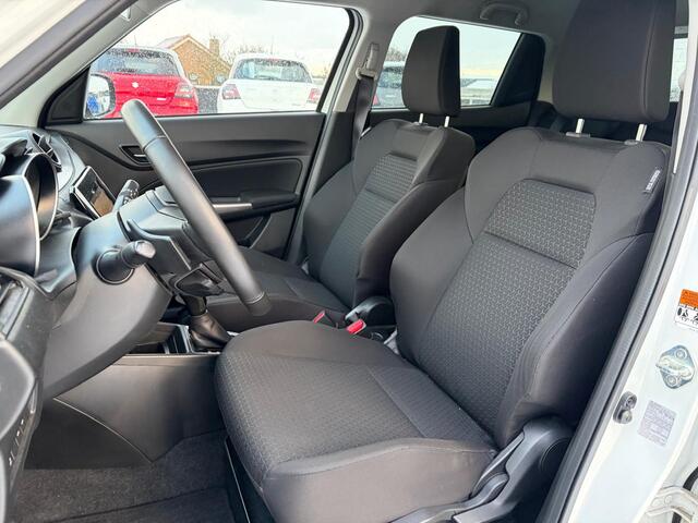 Suzuki SWIFT 1.2 Style Hybrid Automaat | 10 jaar Garantie! | Clima | Keyless |