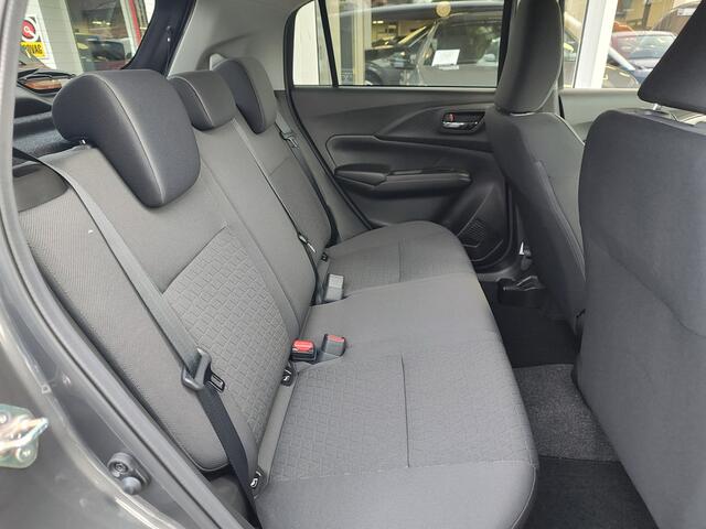 Suzuki SWIFT 1.2 STYLE SMART HYBRID Beschikbaar! | Tot 10 JAAR GARANTIE! | Inclusief ¤ 2.150,- Voorraad Voordeel