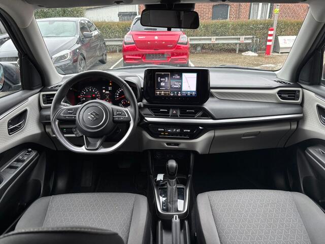 Suzuki SWIFT 1.2 Style Smart Hybrid,Navi,Camera,PDC,