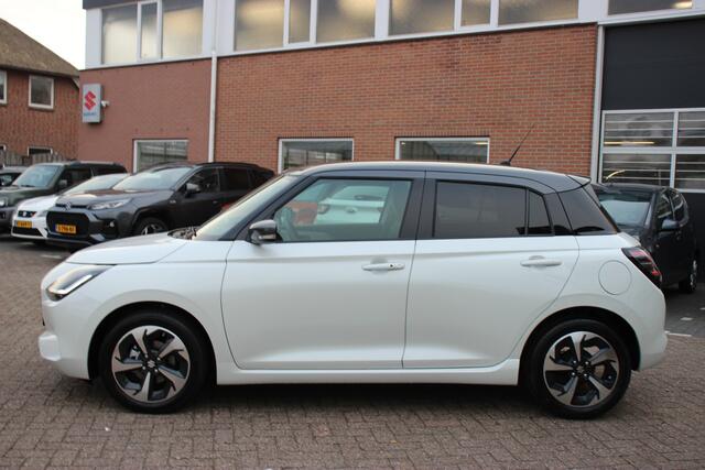 Suzuki SWIFT 1.2 Style Hybrid | ¤ 1.500,- korting! | Direct Leverbaar | 10 jaar garantie |