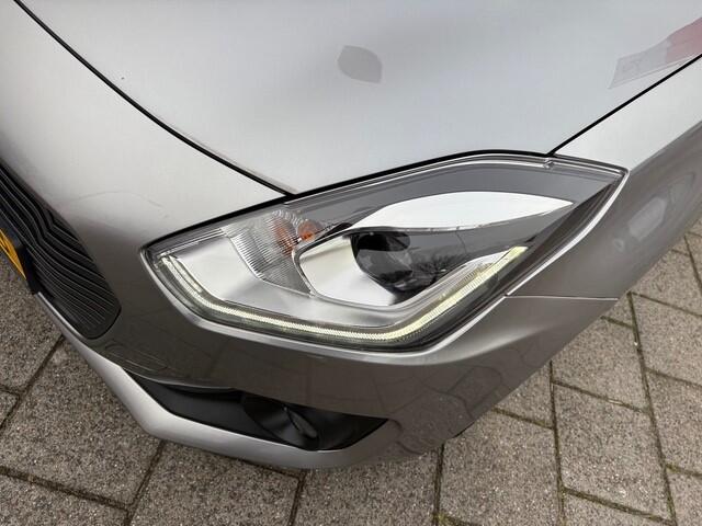 Suzuki SWIFT 1.2 Stijl | Navi | Cruise | Camera | 72.308 km Dealeronderhouden
