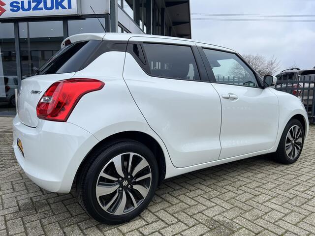 Suzuki SWIFT 1.0 Style Automaat | Climate Control | Cruise Control | Apple Carplay & Android Auto | 16"LM Velgen
