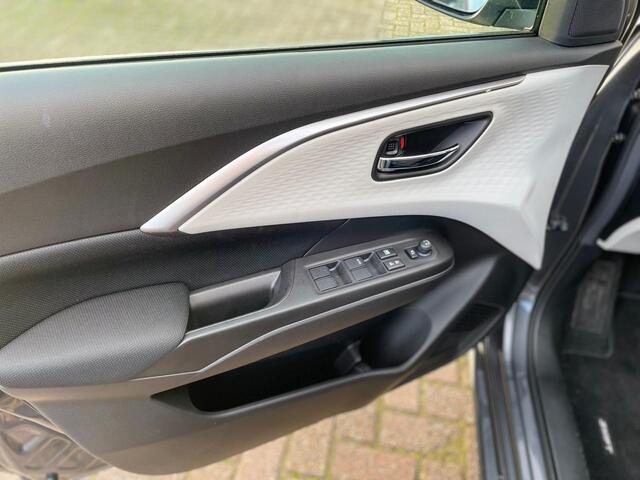 Suzuki SWIFT 1.2 Style Smart Hybrid Automaat|Luxe uitvoering