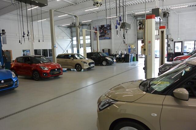 Suzuki SWIFT 1.2 Comfort 5-deurs Smart Hybrid Two-tone