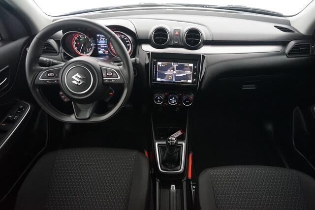 Suzuki SWIFT 1.2 Style Smart Hybrid