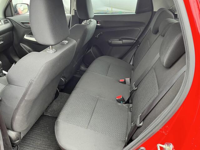 Suzuki SWIFT 1.2 Select Smart Hybrid NL Auto Carplay Parkeersensoren BSM Clima Cruise