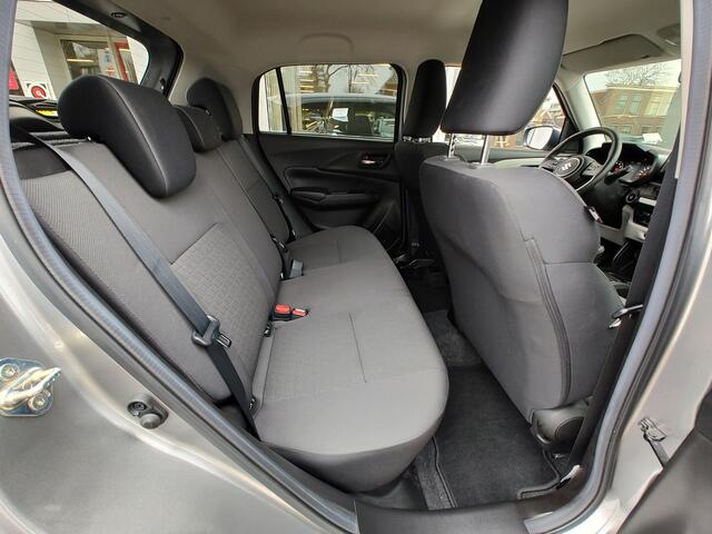 Suzuki SWIFT 1.2 SELECT SMART HYBRID Draadloze Carplay | Dodehoeksens. | Navi | Stoelverw.