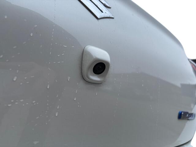 Suzuki SWIFT 1.2 Select Smart Hybrid | Camera | Sensoren | Stoelverwarming | Navigatie | Adap cruise | LM Velgen |