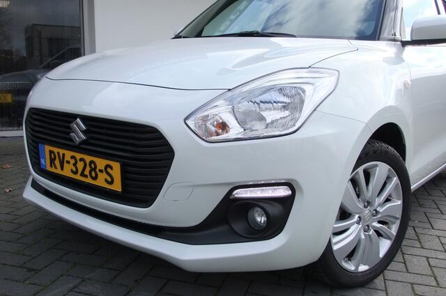 Suzuki SWIFT 1.2 Select/ Automaat/ Stoelverwarming/ Achteruitrijcamera/ Navigatie/ Apple Car