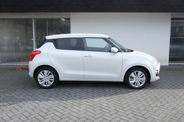 Suzuki SWIFT 1.2 Select/ Automaat/ Stoelverwarming/ Achteruitrijcamera/ Navigatie/ Apple Car