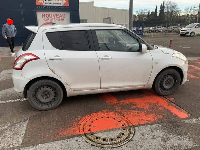 Suzuki SWIFT 1.2 BANDIT EASSS Airco | Cruise | + Winterwielenset!