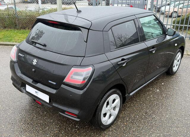 Suzuki SWIFT 1.2 Style Smart Hybrid Camera / DAB / Carplay