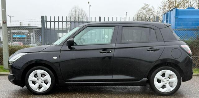 Suzuki SWIFT 1.2 Style Smart Hybrid Camera / DAB / Carplay