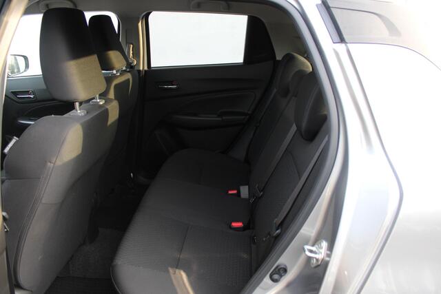 Suzuki SWIFT 1.2 Style Smart Hybrid Navigatie, Keyless, Stijl Uitvoering!