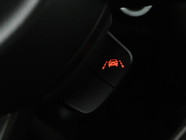 Suzuki SWIFT 1.2 Style Smart Hybrid | Apple Carplay / Android Auto | Cruise Control | Climate Control | Keyless Entry |