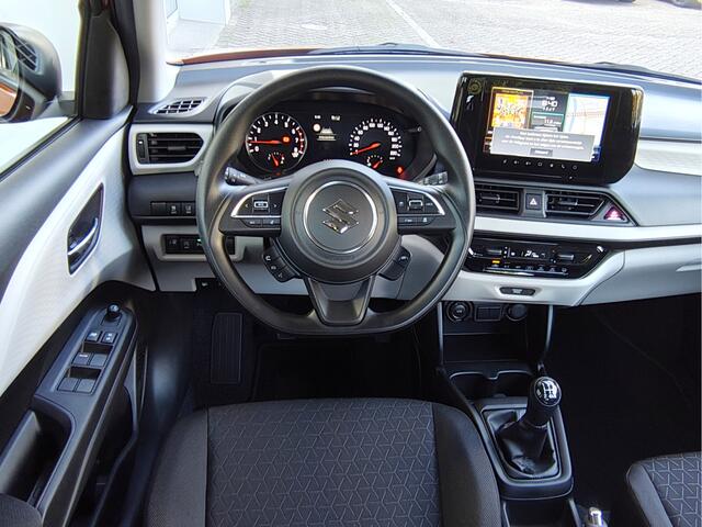Suzuki SWIFT 1.2 COMFORT SMART HYBRID Direct Leverbaar | Tot 10 JAAR GARANTIE! | Inclusief ¤ 1.100,- Voorraad Voordeel