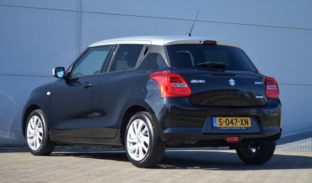 Suzuki SWIFT 1.2 SMART HYBRID SELEKT | HOGE ZIT | AUTOMAAT | CAMERA | AIRCO | 16'' INCH LICHTMETAAL | ALL SEASON BANDEN | ALL IN RIJKLAARPRIJS