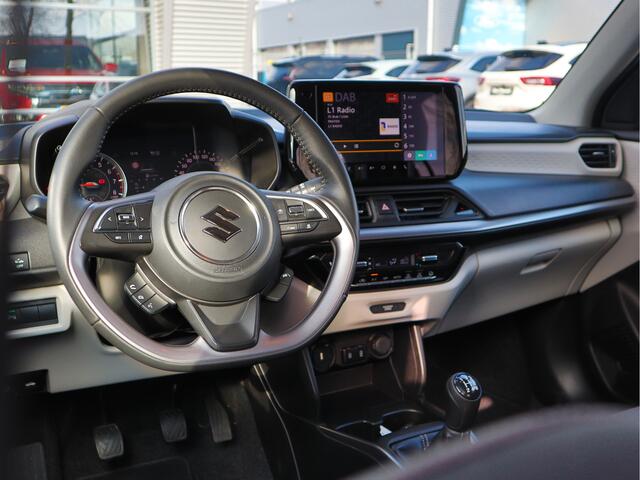 Suzuki SWIFT 1.2 Style Smart Hybrid Navigatie | Climate Control | Stoelverwarming | All-Seasons | 10 jaar Garantie