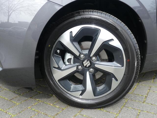 Suzuki SWIFT 1.2 Style Smart Hybrid NIEUW uit voorraad leverbaar! Prijs is RIJKLAAR!