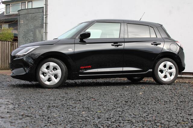 Suzuki SWIFT 1.2 Select Smart Hybrid Nieuwe auto met Draadloos Applecarplay/Androidauto!