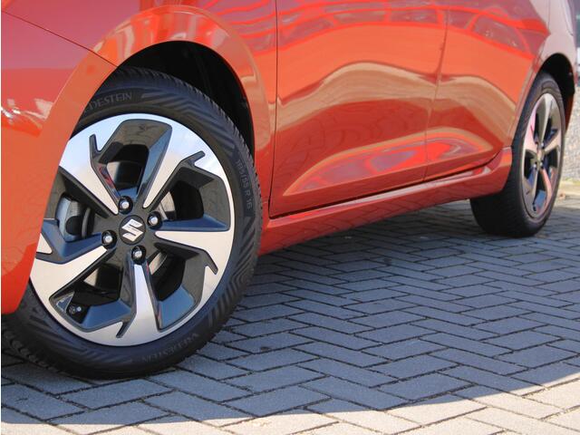 Suzuki SWIFT 1.2 Style Smart Hybrid All-Seasons, Adaptieve Cruise en Climate Control, Elektrisch Inklapbare Spiegels, Carplay/Android Auto